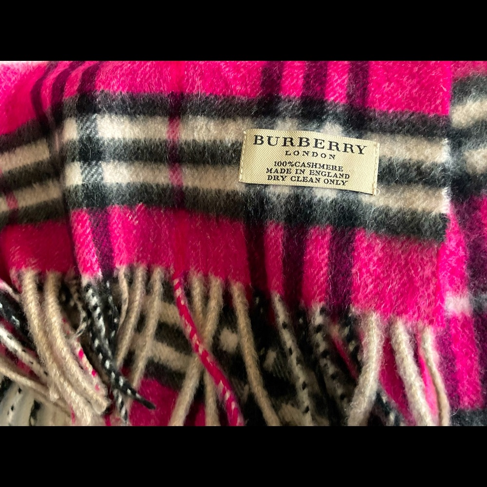 100% Cashmere Burberry London Scarf (genuine)